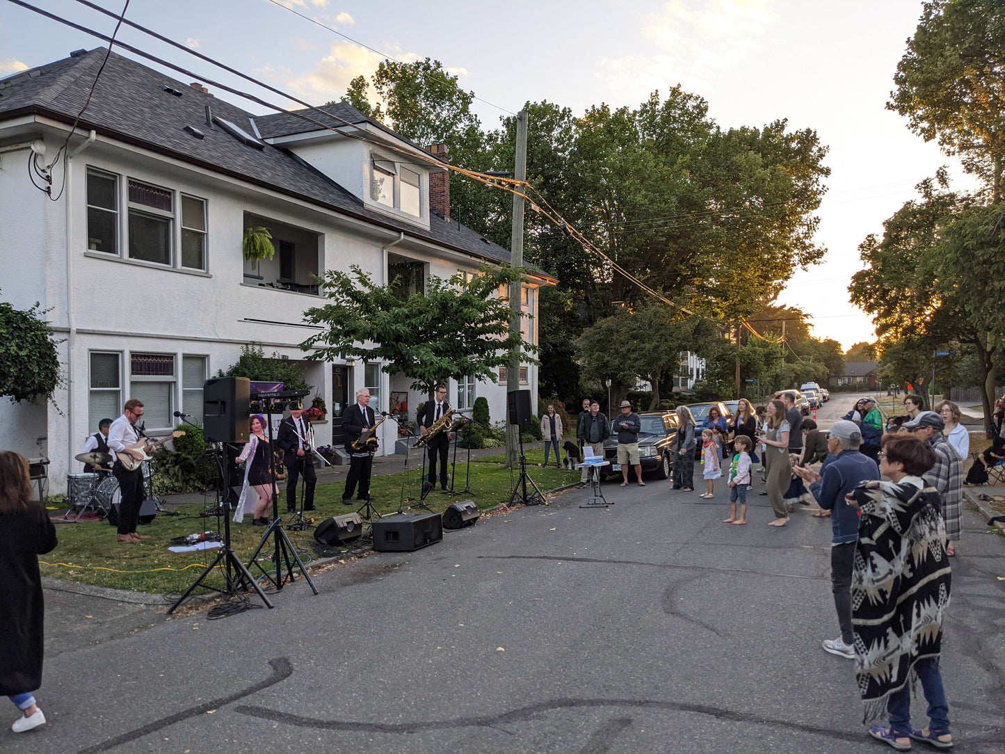 Phonix YYJ Victoria BC's Party Band